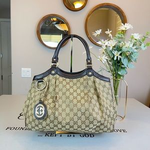 Gucci GG Logo Supreme Totes Shoulder Bag